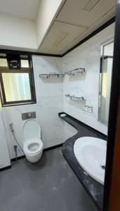 Bathroom Image of 1500 Sq.ft 3 BHK Apartment / Flat for sale in Andheri West Mumbai for Rs. 65000000