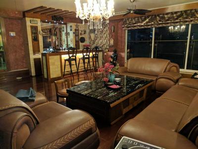 Hall Image of 1504 Sq.ft 3 BHK Apartment / Flat for sale in Worli Mumbai for Rs. 85000000
