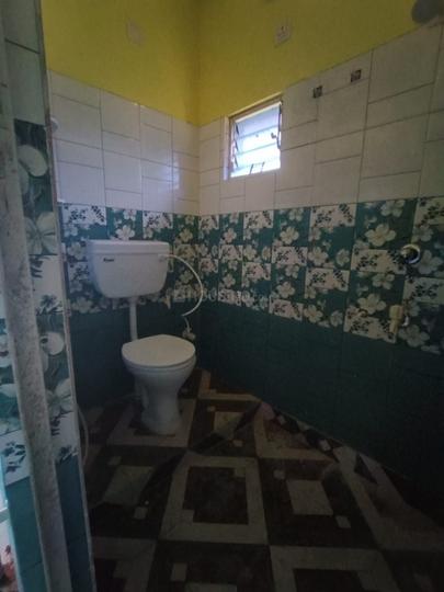 New Town Action Area 2, New Town Bathroom 1