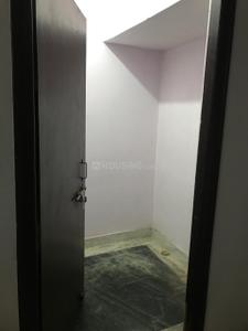 Bathroom Image of 1800 Sq.ft 2 BHK Builder Floor for rent in Indira Nagar Lucknow for Rs. 15000