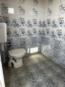 Bathroom Image of 700 Sq.ft 1 BHK Builder Floor for rent in Adhartal Jabalpur for Rs. 5500