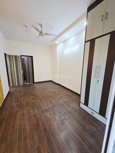 Bedroom Image of 1250 Sq.ft 2.5 BHK Apartment / Flat for sale in Mahagun Moderne, Sector 78 Noida for Rs. 17200000
