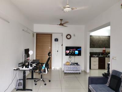 Living Room Image of 2000 Sq.ft 2 BHK Apartment / Flat for sale in Satyamev Royal 3, Tragad Ahmedabad for Rs. 7900000