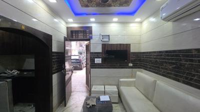 Living Room Image of 700 Sq.ft 2 BHK Apartment / Flat for rent in Pitampura New Delhi for Rs. 29500