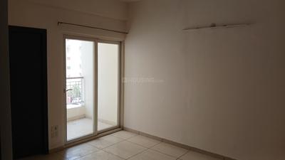 Bedroom Image of 2645 Sq.ft 4 BHK Apartment / Flat for sale in Gulshan Vivante, Sector 137 Noida for Rs. 40000000