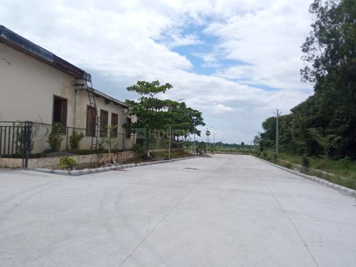 Shukruthi Jayaketana Main Image 1