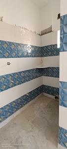 Bathroom Image of 880 Sq.ft 2 BHK Apartment / Flat for sale in Paschim Putiary Kolkata for Rs. 3000000