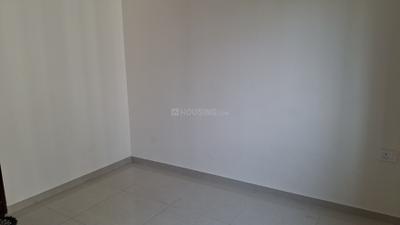Bedroom Image of 650 Sq.ft 2 BHK Apartment / Flat for sale in Omkar Signet, Malad East Mumbai for Rs. 17000000