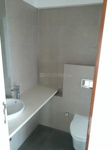Bathroom Image of 1200 Sq.ft 3 BHK Apartment / Flat for sale in Heena Gokul Namiella, Vile Parle West Mumbai for Rs. 47500000