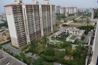 Balcony Image of 1943 Sq.ft 3 BHK Apartment / Flat for sale in DLF Express Greens, Manesar Gurgaon for Rs. 14100000