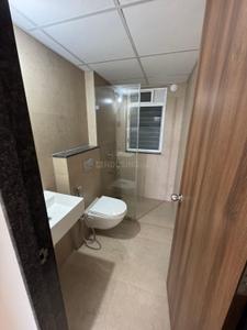 Bathroom Image of 900 Sq.ft 2 BHK Apartment / Flat for rent in Runwal The Central Park, Chinchwad Pune for Rs. 33500