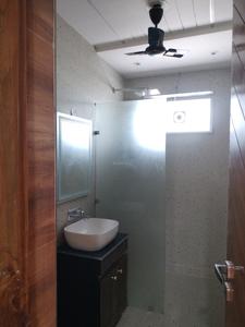 Common Bathroom Image of 2403 Sq.ft 4 BHK Builder Floor for sale in Puri Aman Villas, Sector 89 Faridabad for Rs. 24500000