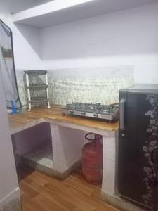 Kitchen Image of 550 Sq.ft 1 BHK Apartment / Flat for rent in Bharat Apartments, Sector 16B Dwarka New Delhi for Rs. 22000