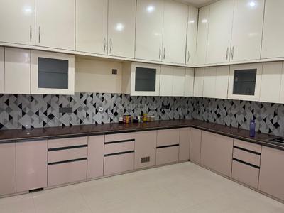 Kitchen Image of 2500 Sq.ft 9 BHK Apartment / Flat for rent in Ahmamau Lucknow for Rs. 120000