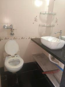 Bedroom Two Image of 980 Sq.ft 3 BHK Apartment / Flat for rent in Evershine Millennium Paradise, Kandivali East Mumbai for Rs. 70000