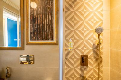 Bathroom Image of 1700 Sq.ft 2.5 BHK Apartment / Flat for sale in Panjim Goa for Rs. 50000000