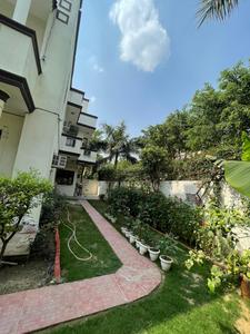 Image of 4000 Sq.ft 4.5 BHK Independent House for sale in Sainik Farm, New Delhi for Rs. 45600000
