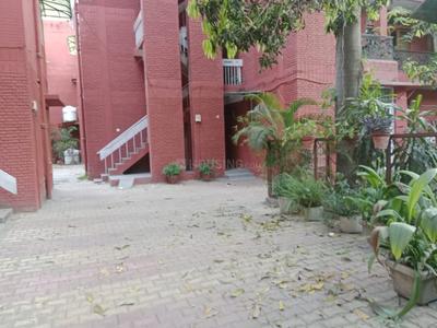 Balcony Image of 1100 Sq.ft 2 BHK Builder Floor for rent in Safdarjung Development Area New Delhi for Rs. 70000