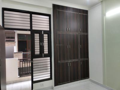 Bedroom Image of 800 Sq.ft 2 BHK Apartment / Flat for sale in Kambakshpur Noida for Rs. 3012000