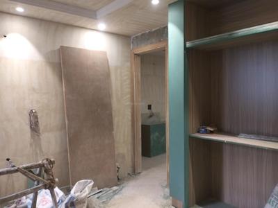 Bedroom Image of 1800 Sq.ft 3 BHK Builder Floor for sale in Vikaspuri New Delhi for Rs. 34000000