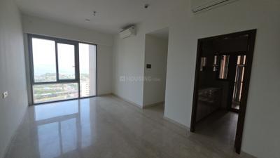 Living Room Image of 1000 Sq.ft 2 BHK Apartment / Flat for rent in Piramal Aranya, Byculla Mumbai for Rs. 120000