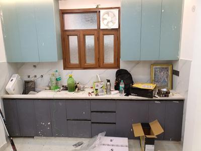 Kitchen Image of 540 Sq.ft 2 BHK Builder Floor for sale in Laxmi Nagar New Delhi for Rs. 5300000