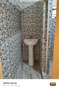 Bathroom Image of 950 Sq.ft 2 BHK Builder Floor for rent in Bardhaman University Bardhaman for Rs. 9500