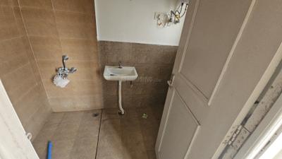 Living Room Image of 1050 Sq.ft 2 BHK Apartment / Flat for rent in Suncity Avenue 76, Sector 76 Gurgaon for Rs. 24000