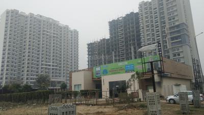 Image of 820 Sq.ft 2 BHK Apartment / Flat for rent in Fragrance Homes, Siddharth Vihar, Ghaziabad for Rs. 22000