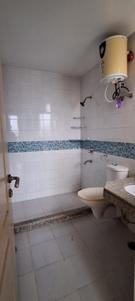 Bathroom Image of 1190 Sq.ft 3 BHK Apartment / Flat for sale in Unitech Uniworld Gardens 2, Sector 47 Gurgaon for Rs. 20000000