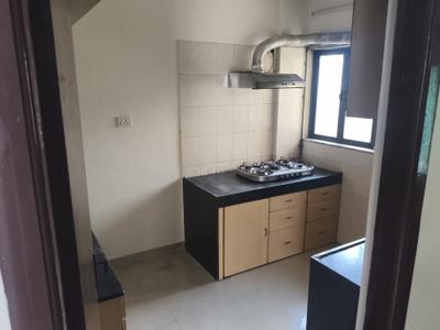 Kitchen Image of 1200 Sq.ft 3 BHK Apartment / Flat for rent in Dosti Maitri Gardens, Thane West Thane for Rs. 50000
