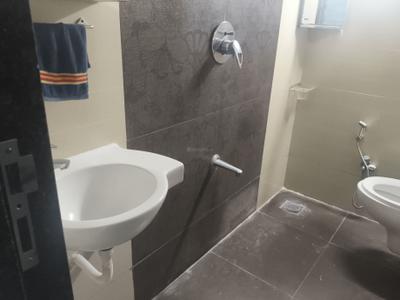 Image of 1500 Sq.ft 2 BHK Apartment / Flat for rent in Olympia Tower, Byculla, Mumbai for Rs. 110000
