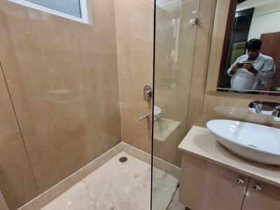 Bathroom Image of 1250 Sq.ft 3 BHK Builder Floor for sale in Vikaspuri New Delhi for Rs. 19000000