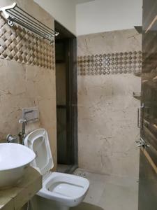 Common Bathroom Image of 955 Sq.ft 2 BHK Apartment / Flat for rent in Madhav Palacia, Hiranandani Estate Thane for Rs. 35000