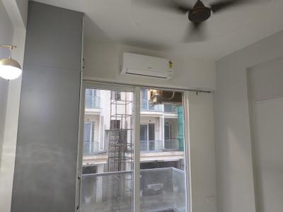 Bedroom Image of 1010 Sq.ft 2 BHK Builder Floor for rent in Signature Global City 92, Sector 92 Gurgaon for Rs. 23600
