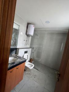 Bathroom Image of 2859 Sq.ft 4.5 BHK Villa for rent in Godrej Golf Links Villas, Jaypee Greens Greater Noida for Rs. 180000