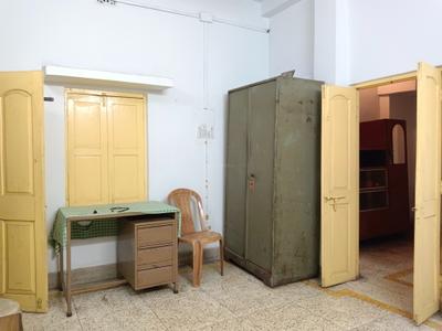Living Room Image of 800 Sq.ft 2 BHK Builder Floor for rent in Tollygunge Kolkata for Rs. 11800
