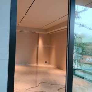 Kitchen Image of 3600 Sq.ft 4 BHK Builder Floor for sale in Vasant Vihar New Delhi for Rs. 180000000