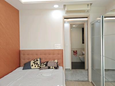 Bedroom Image of 1355 Sq.ft 3 BHK Apartment / Flat for sale in Lodha New Cuffe Parade, Sion Mumbai for Rs. 47100000