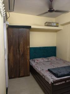 Bedroom Image of 300 Sq.ft 1 BHK Apartment / Flat for rent in Standard Mill, Prabhadevi Mumbai for Rs. 38000