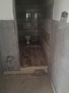 Bathroom Image of 650 Sq.ft 1 BHK Apartment / Flat for sale in Chinar Park Kolkata for Rs. 2100000