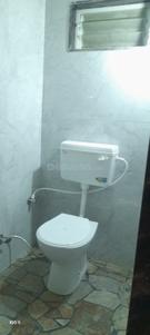 Bathroom Image of 900 Sq.ft 2 BHK Independent House for rent in Rau Indore for Rs. 15000