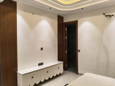 Bedroom Image of 2200 Sq.ft 3 BHK Apartment / Flat for sale in Emaar MGF The Palm Drive, Sector 66 Gurgaon for Rs. 45000000