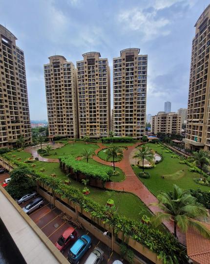 K Raheja Heights Main Image 1