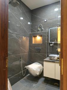 Common Bathroom Image of 2150 Sq.ft 4 BHK Builder Floor for sale in Indirapuram Ghaziabad for Rs. 27000000