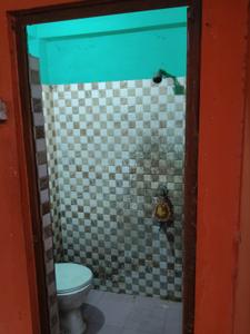 Bathroom Image of 370 Sq.ft 1 RK Independent House for rent in Kasba Kolkata for Rs. 5000