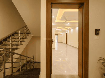 Hall Image of 1800 Sq.ft 3 BHK Apartment / Flat for sale in GMS Road Dehradun for Rs. 13000000