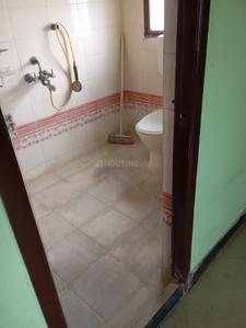 Bathroom Image of 1200 Sq.ft 2 BHK Apartment / Flat for rent in Lakshmi Sai Amrutha Doyen, APHB Colony Guntur for Rs. 14000