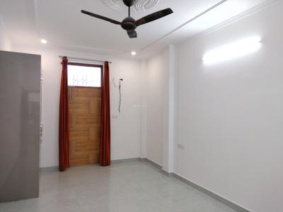 Bedroom Image of 2000 Sq.ft 4 BHK Builder Floor for rent in DDA Karuna Kunj, Sector 3 Dwarka New Delhi for Rs. 55000