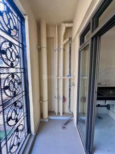 Balcony Image of 1000 Sq.ft 2 BHK Apartment / Flat for sale in Lodha Sterling, Thane West Thane for Rs. 18999999